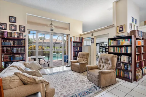 1357 Camellia Ln, Weston FL 33326