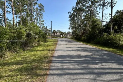 8 Lummus St, North Port FL 34286