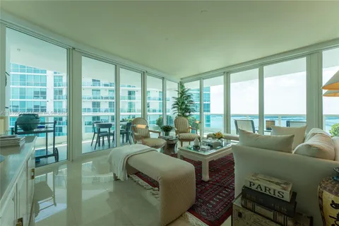 2127 Brickell Ave # 3304, Miami FL 33129