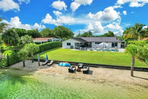 8900 SW 192nd Dr, Cutler Bay FL 33157
