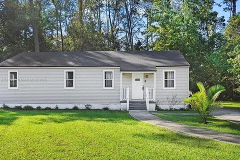 5320 TEQUESTA CT, Jacksonville FL 32244