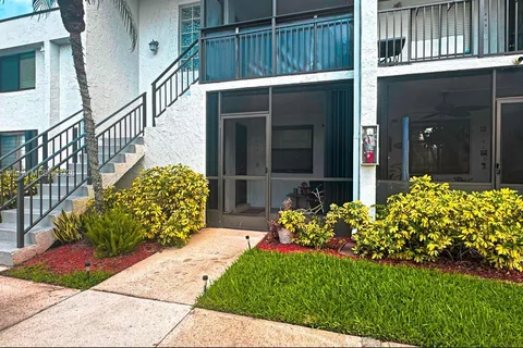 296 Racquet Club Rd # 104, Weston FL 33326