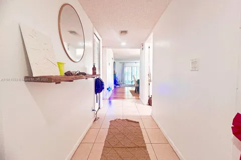 296 Racquet Club Rd # 104, Weston FL 33326