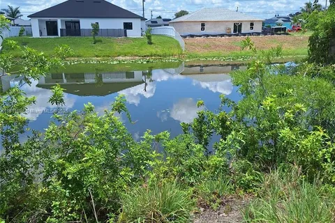 433 NW 5th Ter, Other City - In The State Of Florida FL 33993