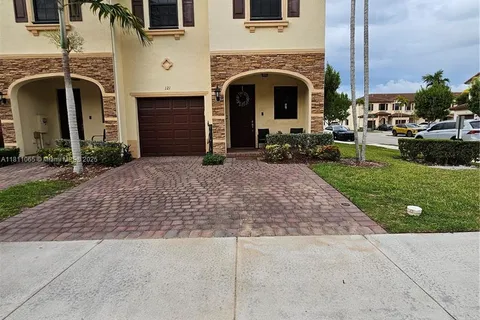 121 SE 33rd Ter # 121, Homestead FL 33033