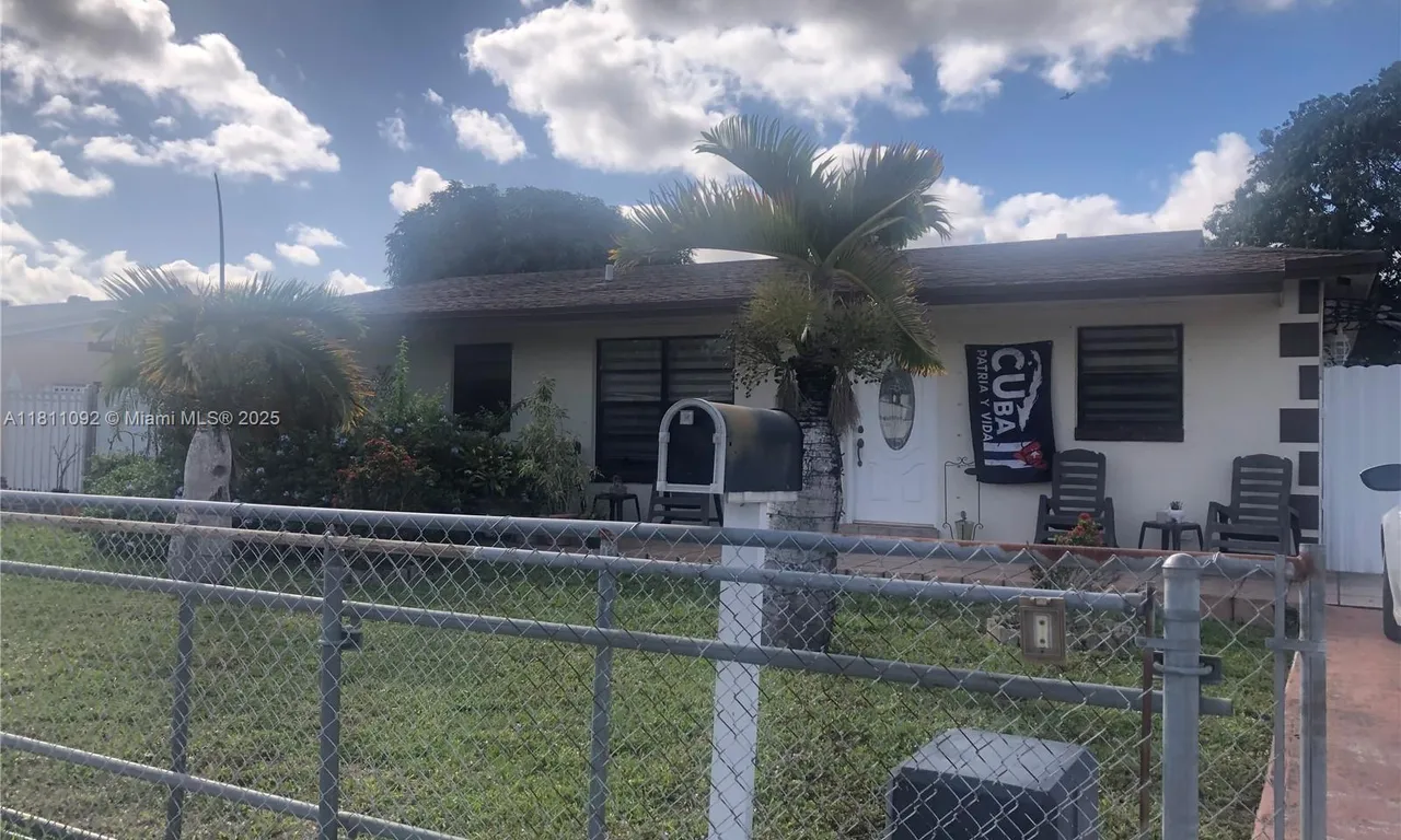5010 NW 190th St, Miami Gardens FL 33055