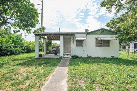 6545 NW 6th Ave, Miami FL 33150