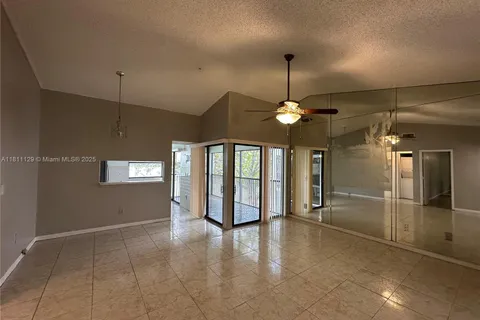 1024 S Independence Dr # 1024A, Homestead FL 33034