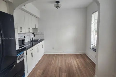224 SW 6th Ave # 2, Miami FL 33130