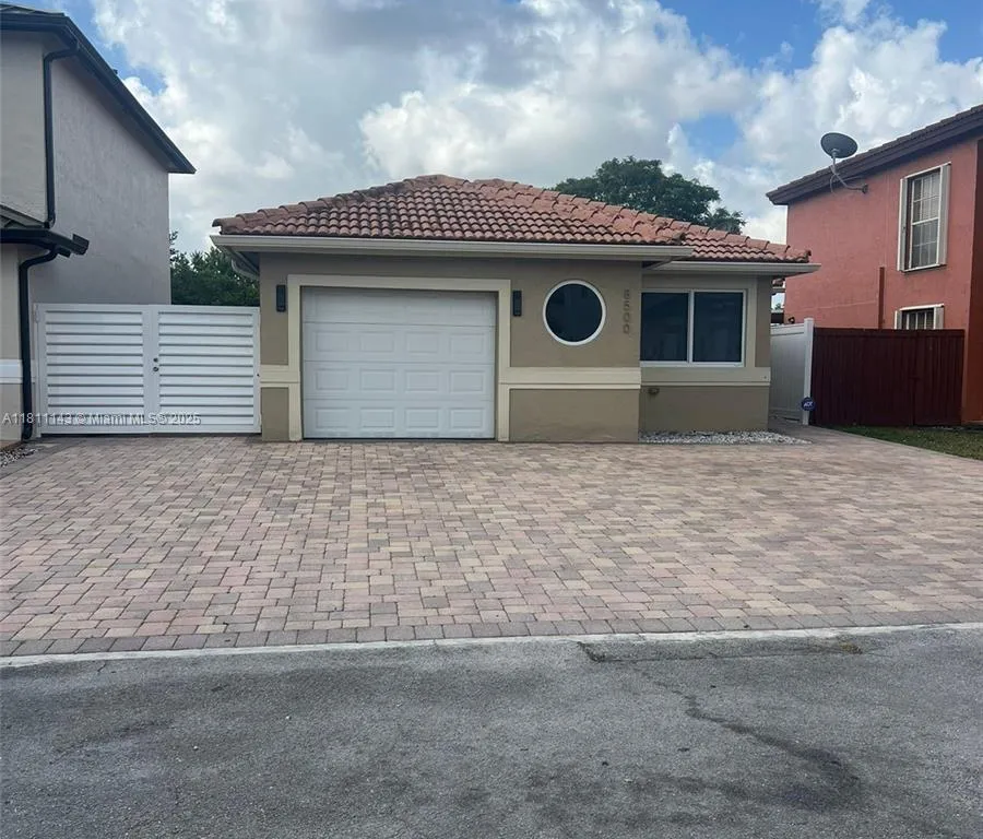8500 NW 196th Ter # 8500, Hialeah FL 33015