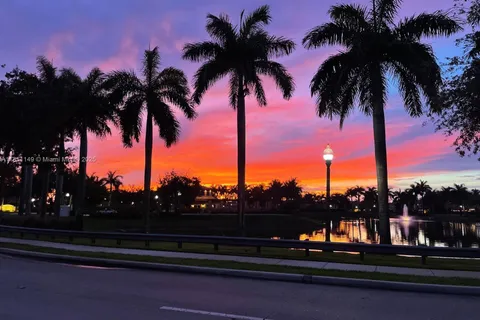 15222 SW 30th Ter, Miami FL 33185