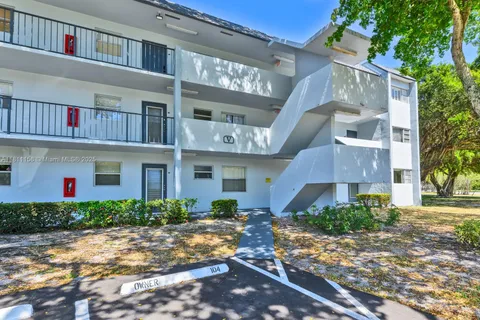 8401 Lagos De Campo Blvd # 210V, Tamarac FL 33321