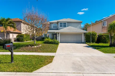 22300 Sands Point Dr, Boca Raton FL 33433