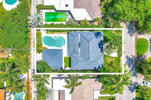 10618 NE 11th Ave, Miami Shores FL 33138