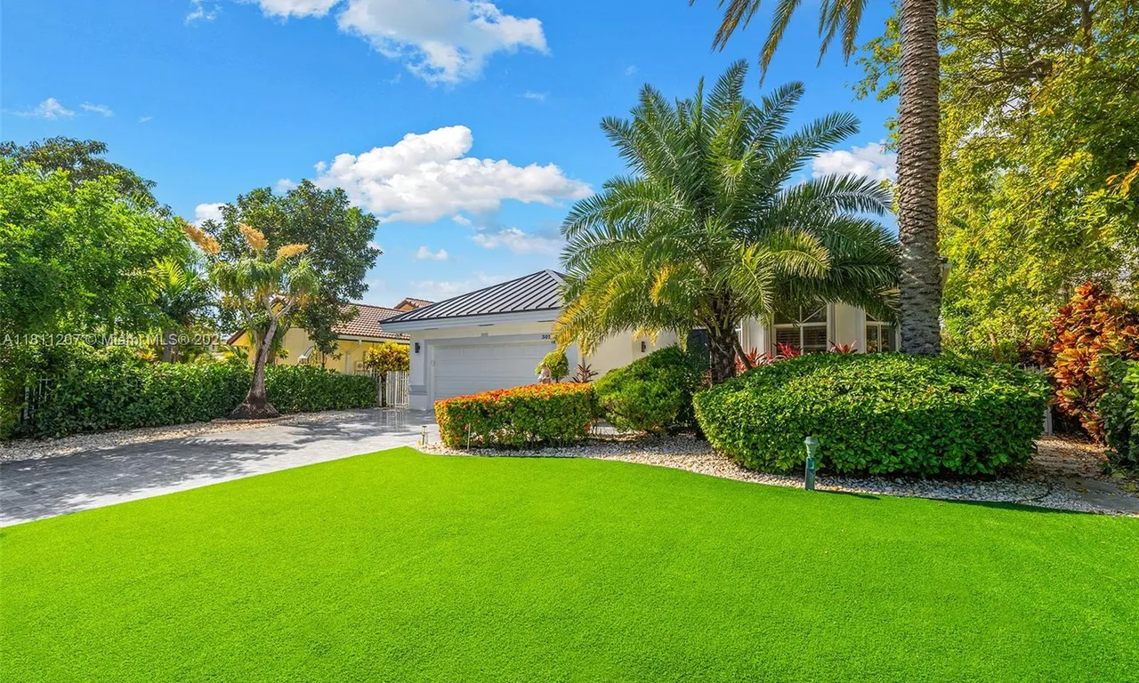 301 S Riverside, Pompano Beach FL 33062
