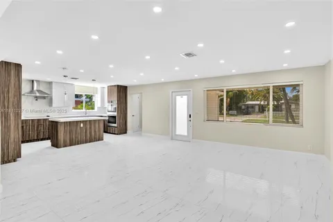 1510 Coolidge St, Hollywood FL 33020
