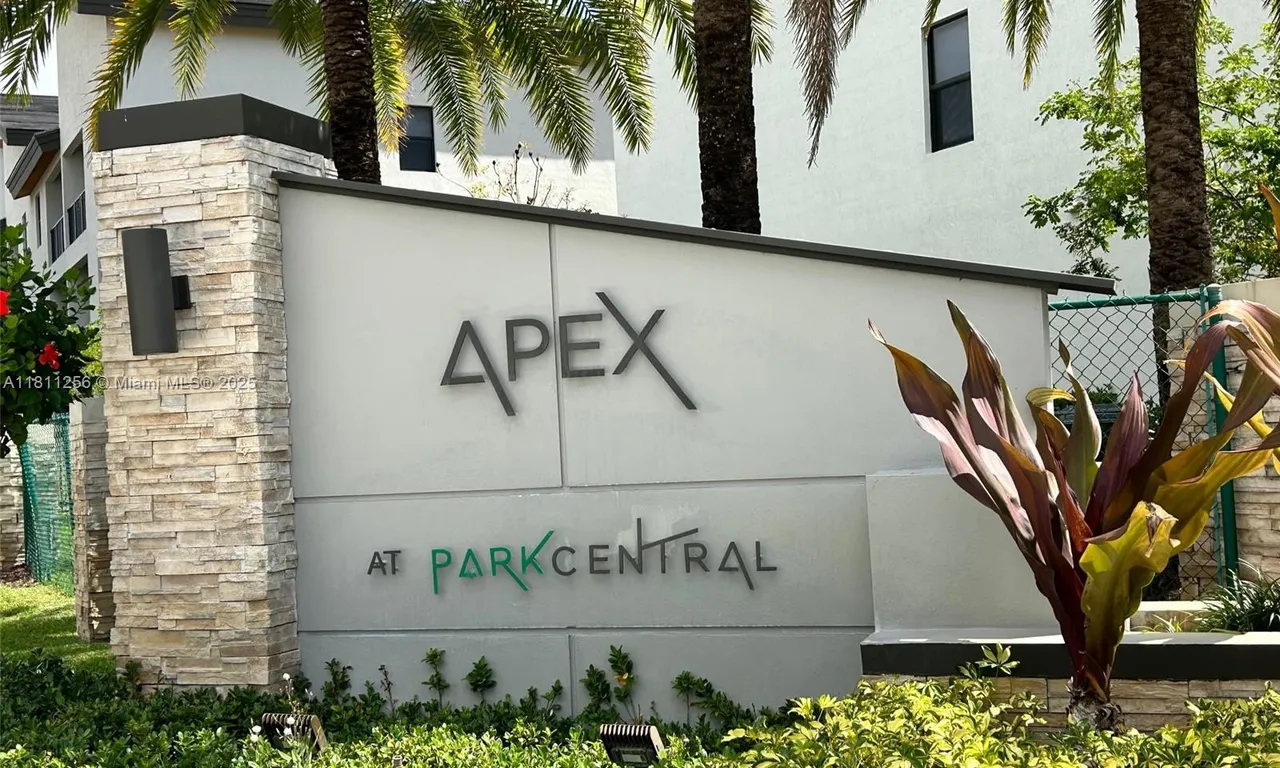 8005 NW 104th Ave # 24, Doral FL 33178