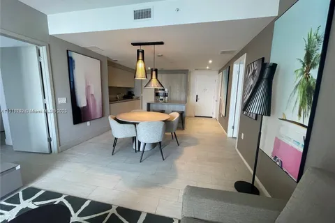 4010 S Ocean Dr # R1703, Hollywood FL 33019