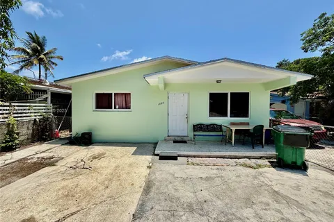 1060 NW 24th St, Miami FL 33127