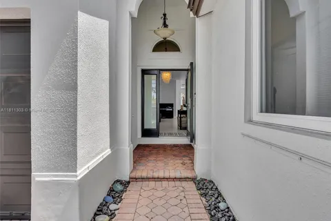 13381 SW 151st Ter, Miami FL 33186