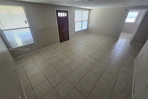 1521 Richmond Road, Lakeland FL 33805