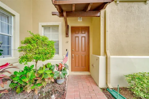 9239 SW 227th St # 12, Cutler Bay FL 33190