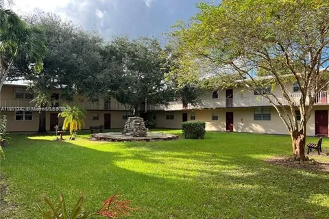 6211 SW 37th St # 211, Davie FL 33314