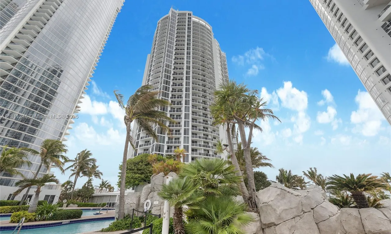 18001 Collins Ave # 1504, Sunny Isles Beach FL 33160
