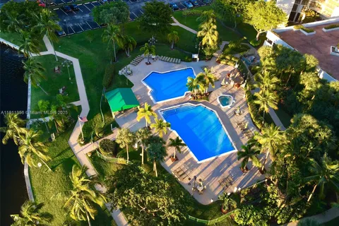 18151 NE 31 CT # 603, Aventura FL 33160