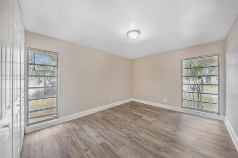 7019 NW 63rd St, Tamarac FL 33321