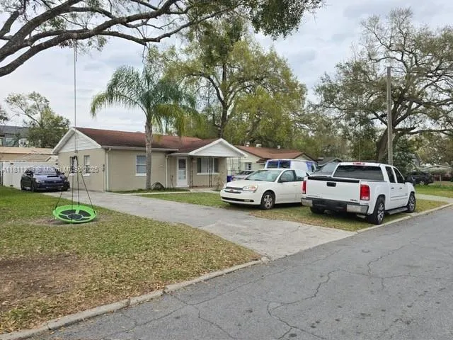 864 Lowell St E, Lakeland FL 33805