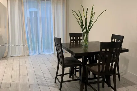 1041 SE 23rd Ter # 1041, Homestead FL 33035