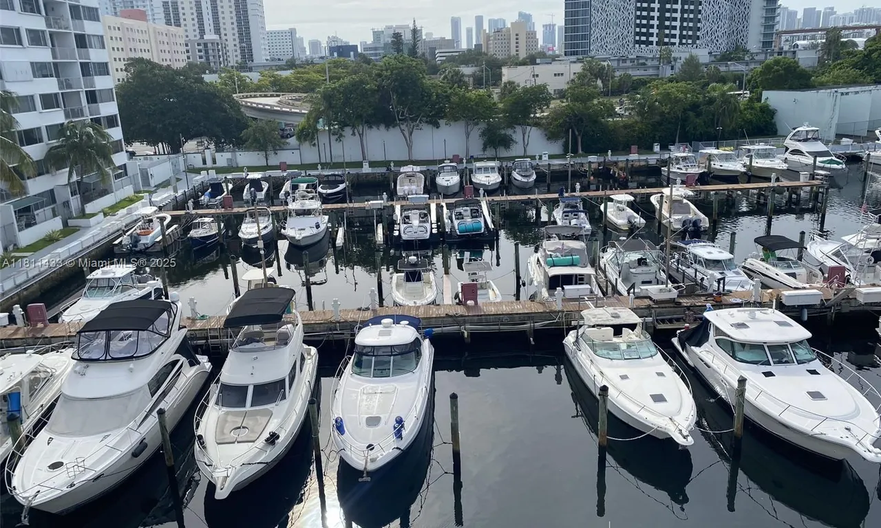 1740 NW N River Dr # 512, Miami FL 33125
