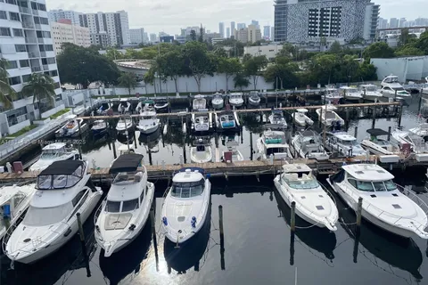 1740 NW N River Dr # 512, Miami FL 33125