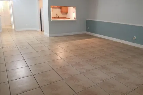 11855 NE 19th Dr # 30, North Miami FL 33181