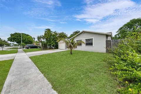 1920 NW 3rd Ave, Pompano Beach FL 33060