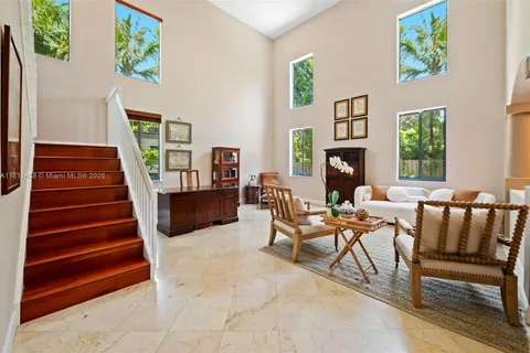 8205 SW 171st Ter, Palmetto Bay FL 33157