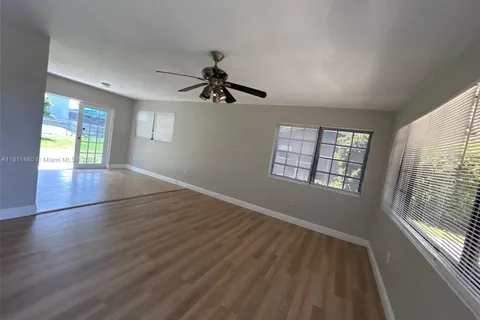 20130 NW 15th Ave, Miami Gardens FL 33169