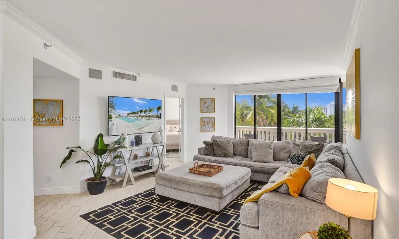 1000 E Island Blvd # 503, Aventura FL 33160