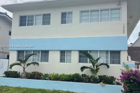 1950 Biarritz Dr # 5, Miami Beach FL 33141