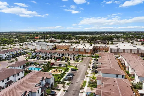 221 SW 159th Way, Pembroke Pines FL 33027