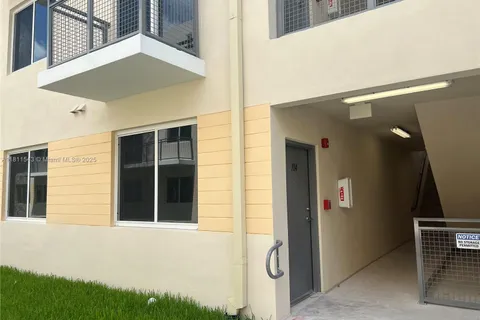 1010 SW 69th Ave # 104, Miami FL 33144