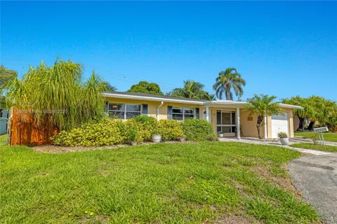 4051 NE 17th Ter, Pompano Beach FL 33064