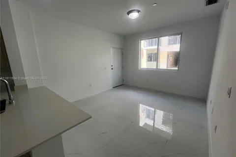 1010 SW 69th Ave # 212, Miami FL 33144