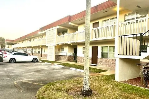 4169 SW 67th Ave # 116A, Davie FL 33314