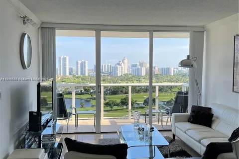 3625 N Country Club Dr # 1908, Aventura FL 33180