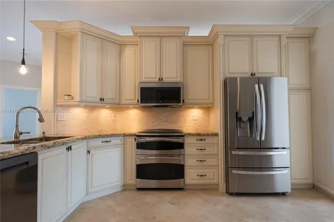 16404 Diamond Place, Weston FL 33331