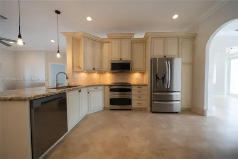 16404 Diamond Place, Weston FL 33331