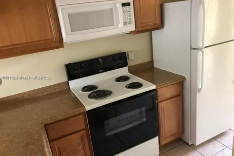 1002 Coral Club Dr # 1002, Coral Springs FL 33071