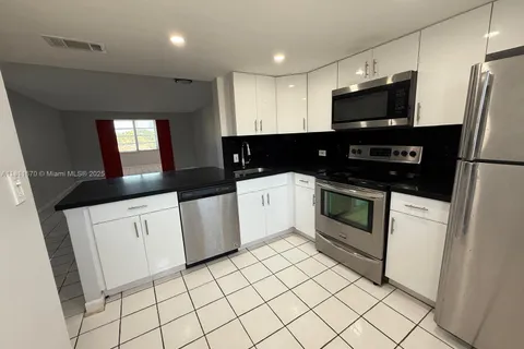 445 NE 195th St # 329, Miami FL 33179